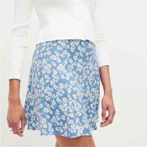Reformation Flounce Skirt in Blue Floral-Print SZ 10